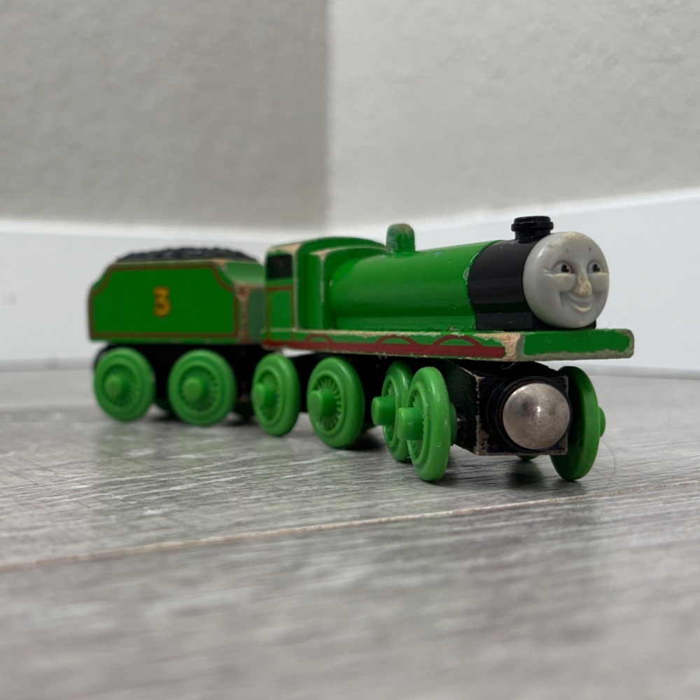 Wooden Henry and Tender 2000 - Picture 2 of 8